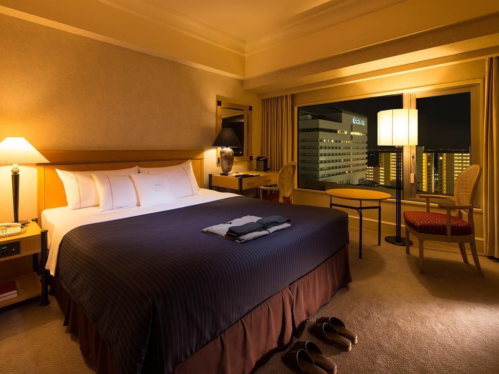 Kobe Bay Sheraton Hotel & Towers Стая снимка