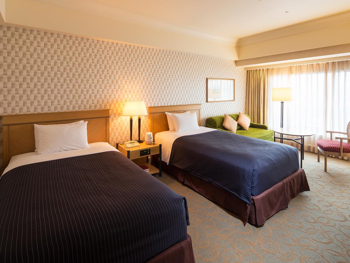 Kobe Bay Sheraton Hotel & Towers Стая снимка