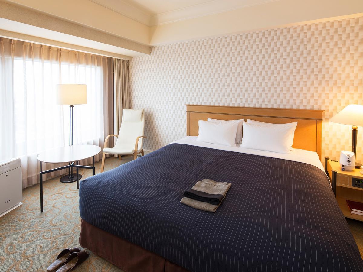 Kobe Bay Sheraton Hotel & Towers Стая снимка