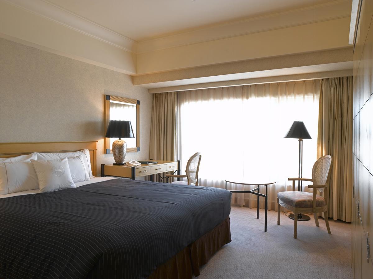 Kobe Bay Sheraton Hotel & Towers Стая снимка