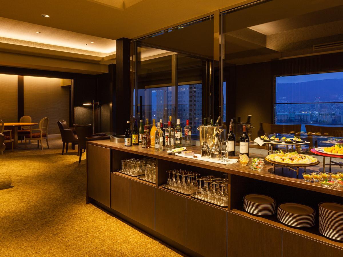 Kobe Bay Sheraton Hotel & Towers Стая снимка